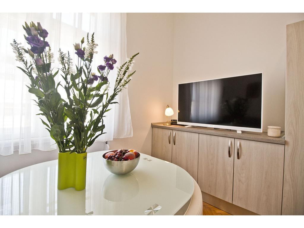 Grand Apartment
